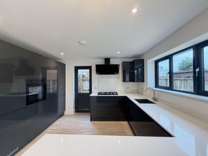 Photo 8- click for photo gallery